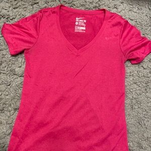Small Nike dri fit tee